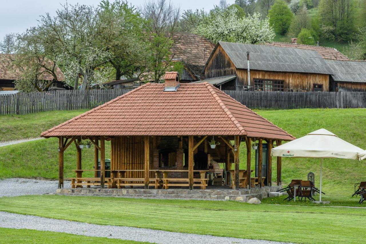 Biotour & Restaurant Camping